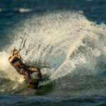 Shinnmark Dalton Enduro Kiteboard & Fins - Image 6